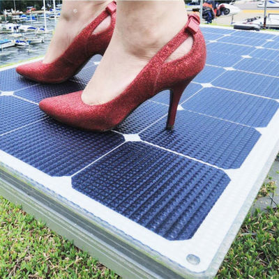 Un buen precio. Black Off Grid Paneles solares monocristalinos portátiles 55W 12V para RV Barco marino para aparcamiento de automóviles en línea